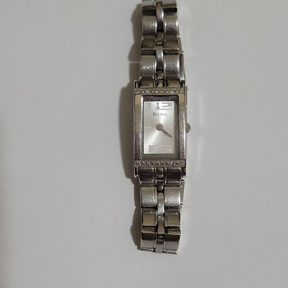 Bulova vintage stainless silver watch